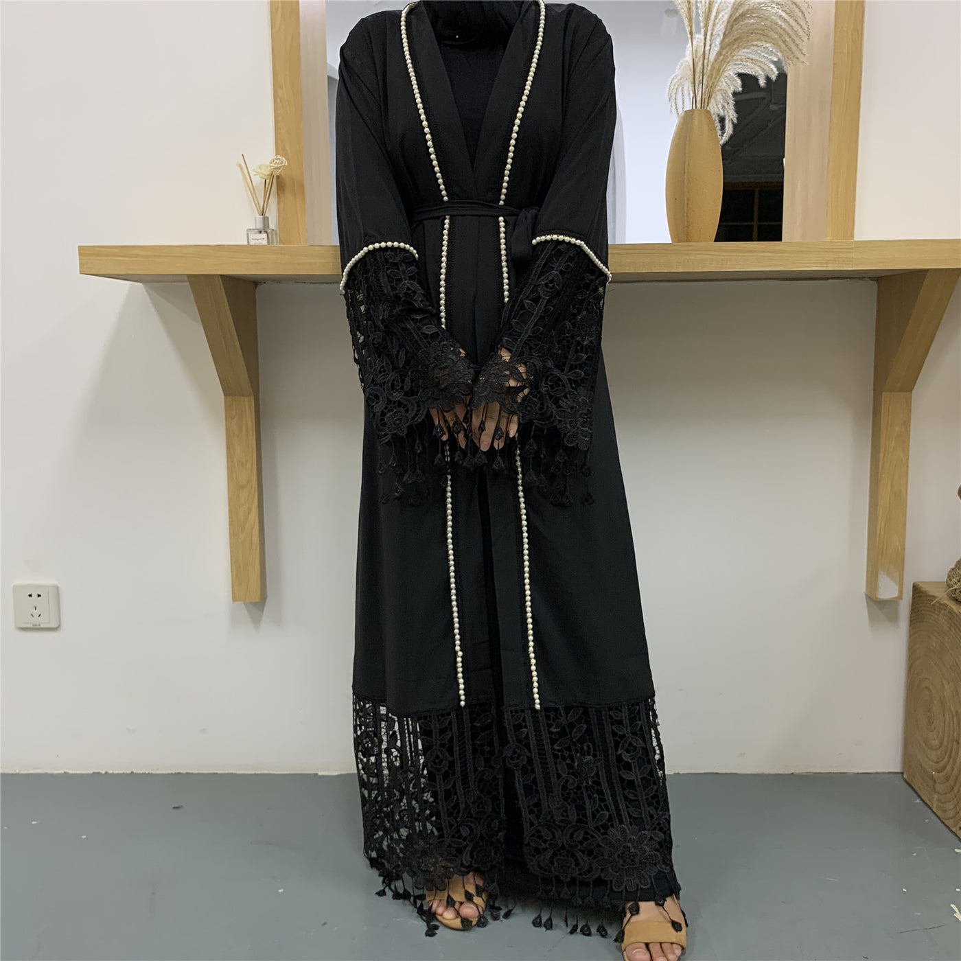 Middle East Muslim Fashion Beaded Lace Lace Stitching Cardigan Tassel Robe