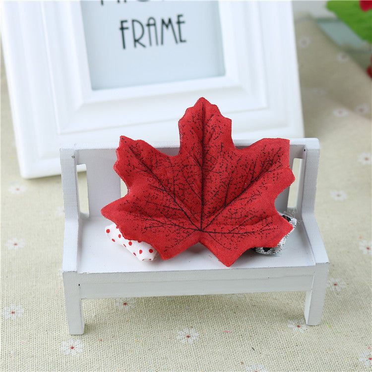 Simulation maple leaf