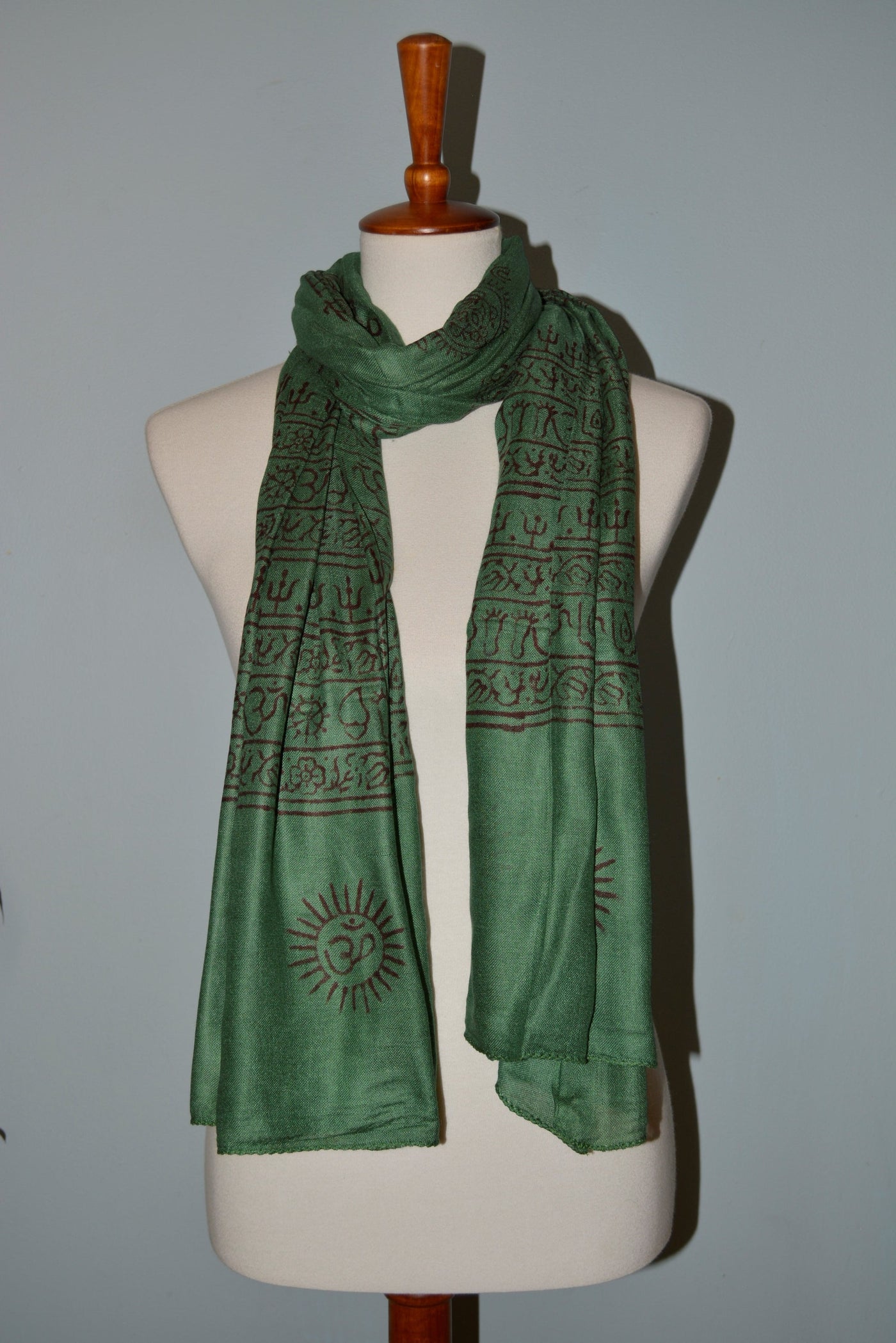 Great gift - OM Ganesha Mantra Meditation Prayer Shawl