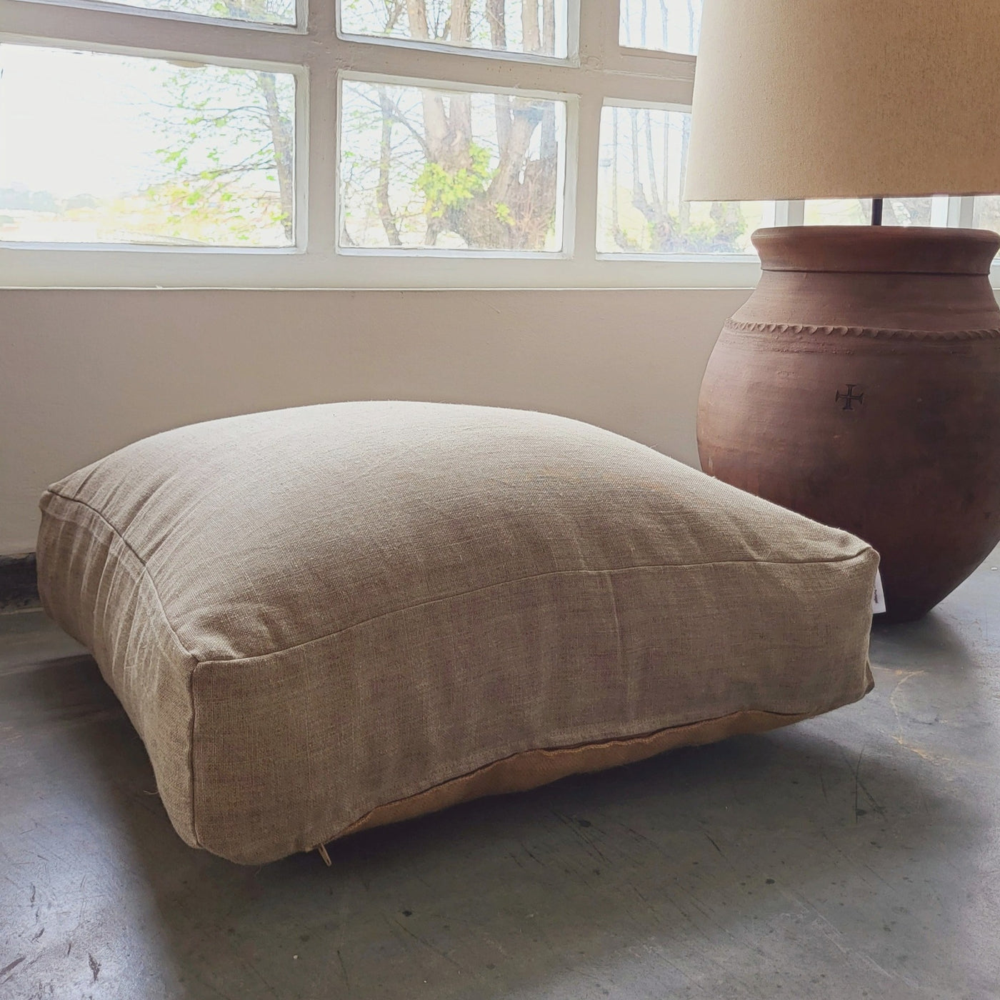 Linen cru pouf