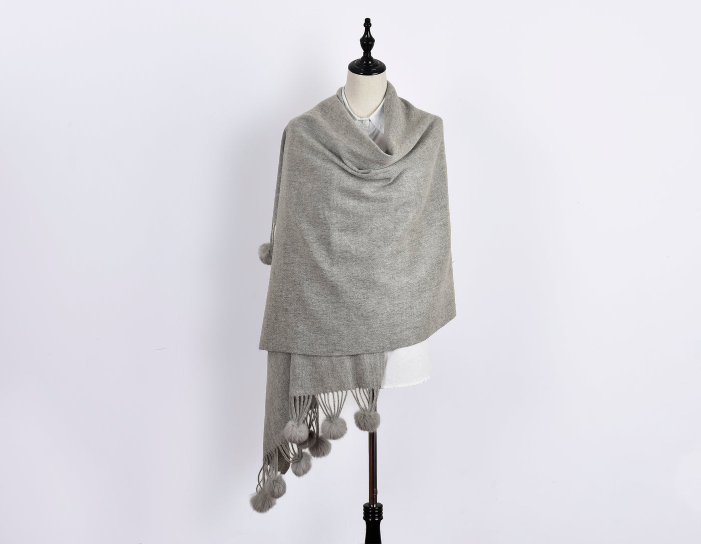 Pom Pom Scarf in Soft & Cosy Wool with Tassels