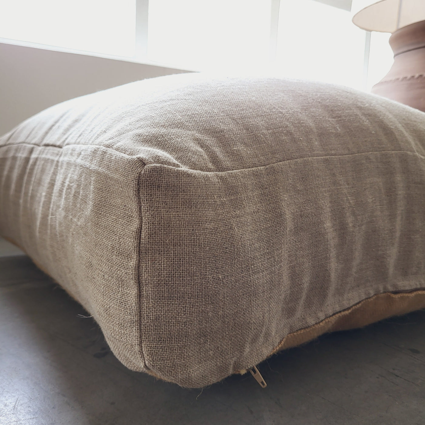 Linen cru pouf