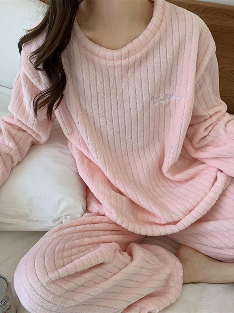 Winter Soft Velvet Pajamas Set